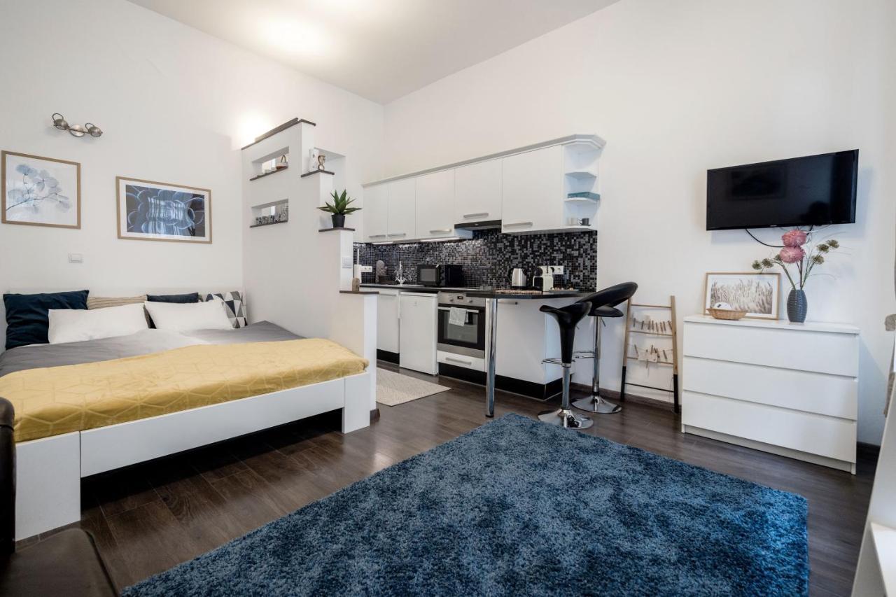 Stylish Downtown Appartamento