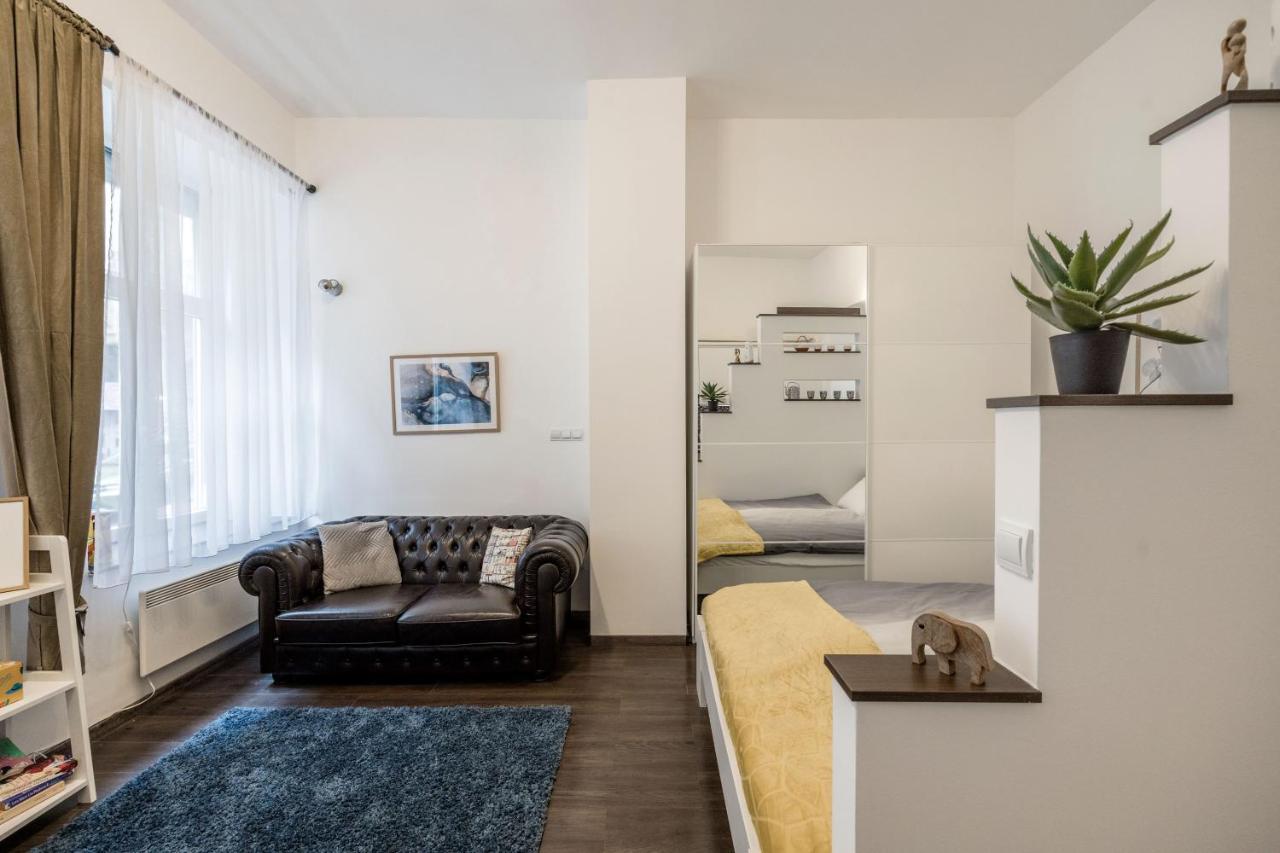 Stylish Downtown Appartamento